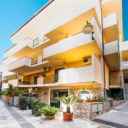 Le Tartarughe Aparthotel Letojanni Zewnętrze zdjęcie